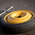 Mit kell szem előtt tartani a szükségpótkerékkel történő közlekedéskor?