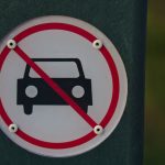 Mit jelent az elidegenítési és terhelési tilalom autóra?