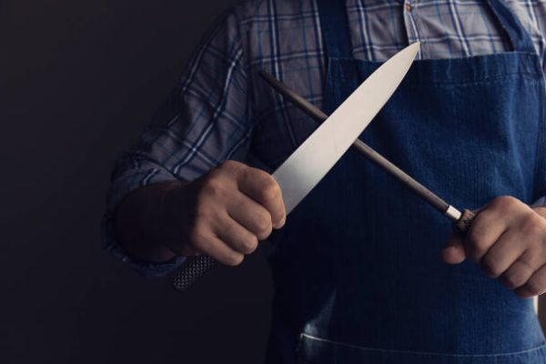 Hogyan kell kést élezni?