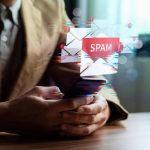 Mit jelent a spam?