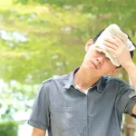 Hogyan kell a napszúrást felismerni és kezelni?