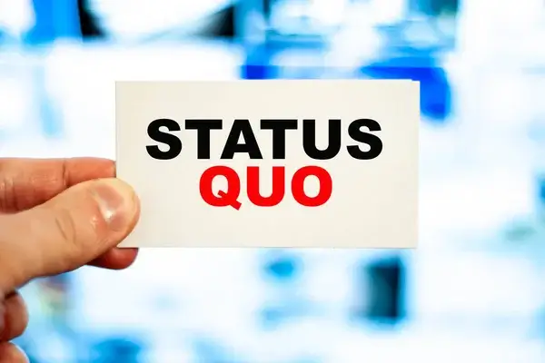 Mit jelent a status quo?