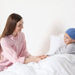 Hogyan beszéljünk a gyermekkori leukémia témájáról gyermekünkkel?