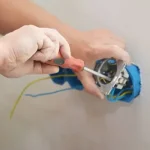 Hogyan válasszunk villanyszerelőt?