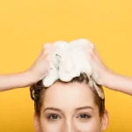 Hányszor ajánlott hetente hajat mosni a szakértők szerint?