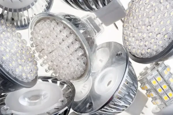 Hogyan válasszunk energiatakarékos izzókat otthonunkba?