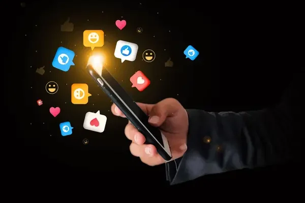 Mikor kell szünetet tartani a közösségi médiától?