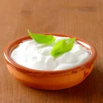 Tejföl vagy frissföl? Így különböztesd meg őket a boltban